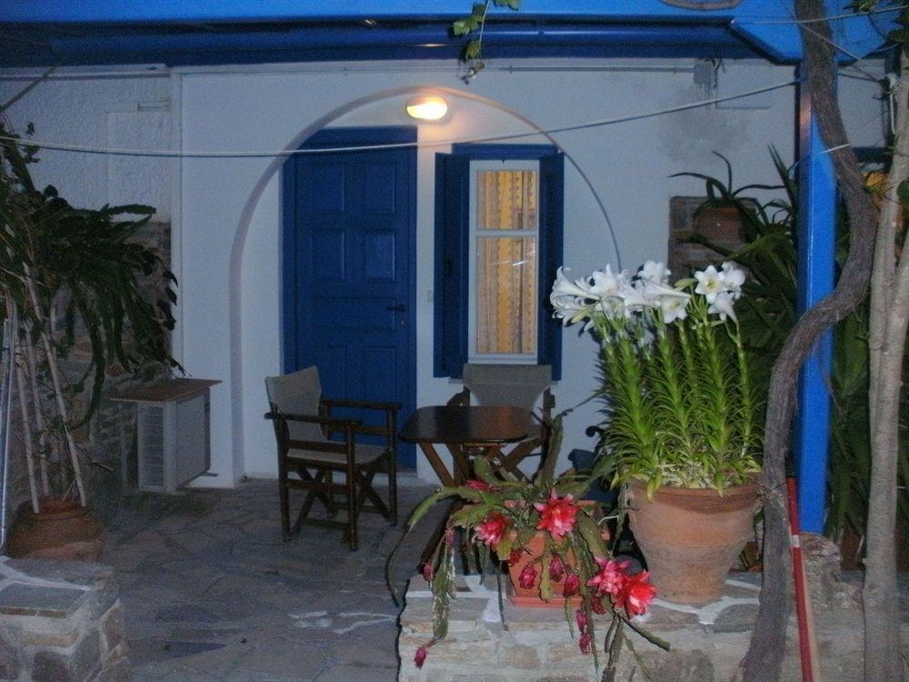 Studios Diogenis Naxos City ภายนอก รูปภาพ